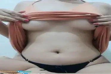 Dokumentasi Meisiee Cantik Live Bersantai Kasur poster