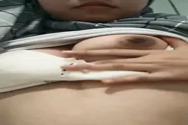 Dokumentasi Ukhti Ilyani Cantik Live Kasur poster