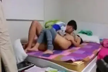 Gadis Kakak Ipar Cantik Pasrah Goyang Kasur poster