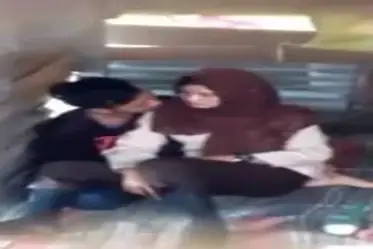 Ukhti Hijab Cantik Pasrah Goyang Bareng Pacar poster