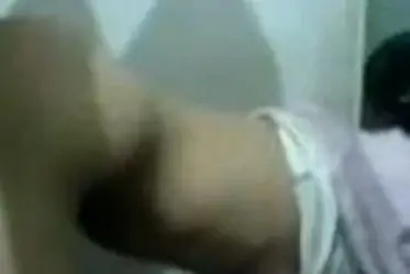 Ukhti Hijab Cantik Pasrah Posisi Doggy Kasur poster